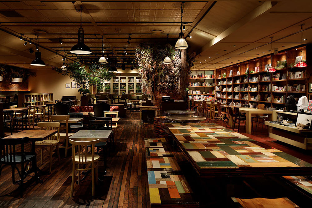 新宿で作業できるカフェをお探しの方必見！Wi-Fi、電源有りの『Tokyo Orchard』